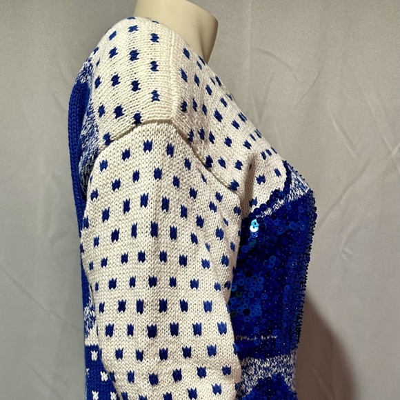 Vintage Blue Women Sequin Sweater Oversized Size M Mob Wife Christmas Ro… - Picture 6 of 8